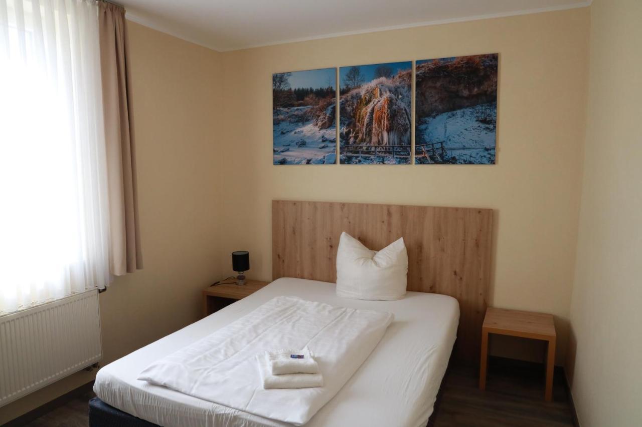 Beim Heines Hotel Daun Exterior photo