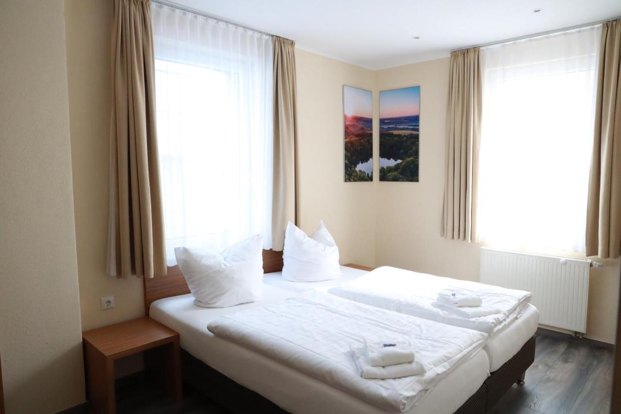 Beim Heines Hotel Daun Exterior photo
