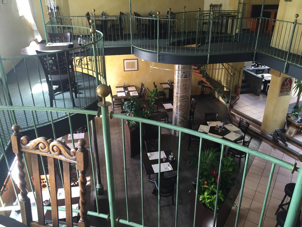 Beim Heines Hotel Daun Exterior photo