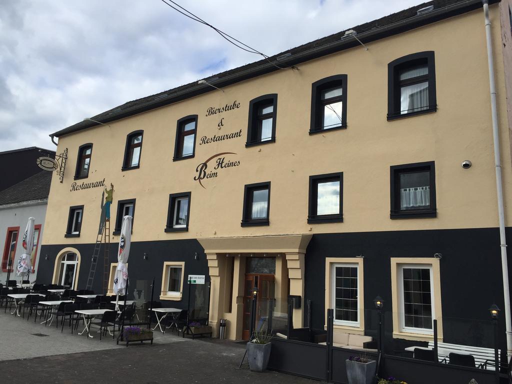Beim Heines Hotel Daun Exterior photo